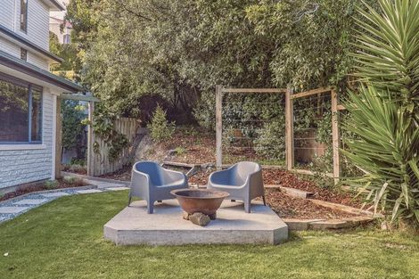 Photo of property in 5 Plains View, Mount Pleasant, Christchurch, 8081