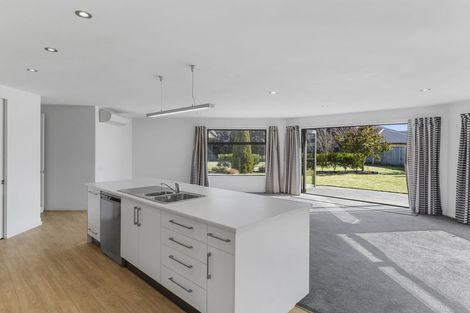 Photo of property in 33 Beaumont Drive, Rolleston, 7614