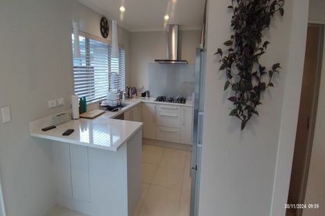 Photo of property in 13 Manene Street, Wattle Downs, Auckland, 2103