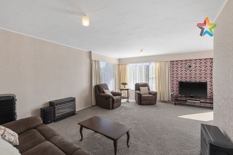 Photo of property in 5 Timaru Grove, Kelson, Lower Hutt, 5010