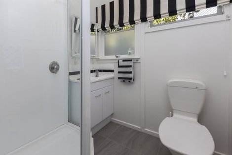 Photo of property in 2/35a Hackthorne Road, Cashmere, Christchurch, 8022