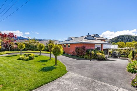 Photo of property in 5 Moana View Road, Waikawa, Picton, 7220