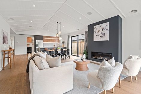 Photo of property in 93 Muster Road, Jacks Point, 9371