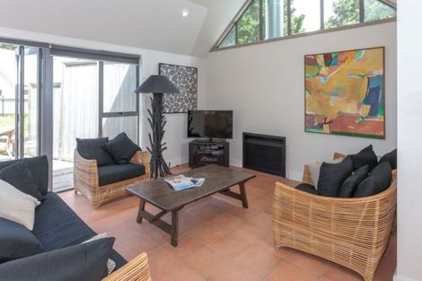 Photo of property in 2 Courtney Close, Pauanui, Hikuai, 3579