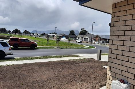 Photo of property in 91 Kaurinui Crescent, One Tree Point, 0118