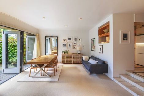 Photo of property in Highwic, 5/32 Hobson Street, Thorndon, Wellington, 6011