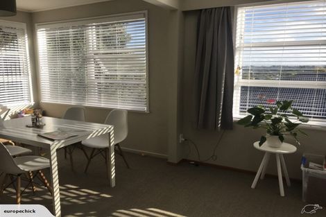 Photo of property in 52 Juniper Road, Sunnynook, Auckland, 0620