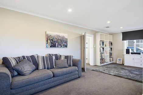 Photo of property in 5 Hargest Crescent, Saint Kilda, Dunedin, 9012