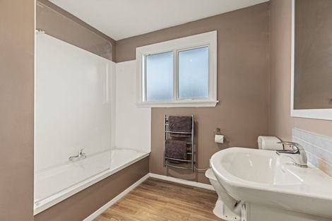 Photo of property in 302b Wainoni Road, Avondale, Christchurch, 8061