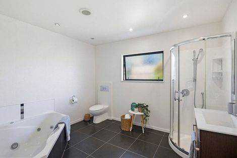 Photo of property in 193a Tutere Street, Waikanae Beach, Waikanae, 5036