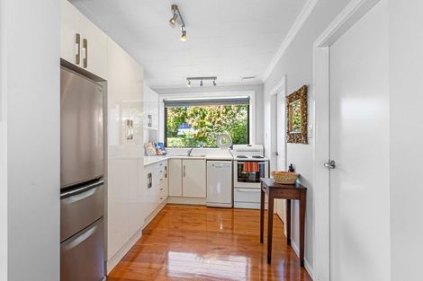 Photo of property in 2 Woodbank Street, Somerfield, Christchurch, 8024