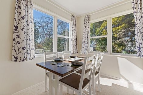 Photo of property in 6 Wairau Place, Kelvin Grove, Palmerston North, 4414