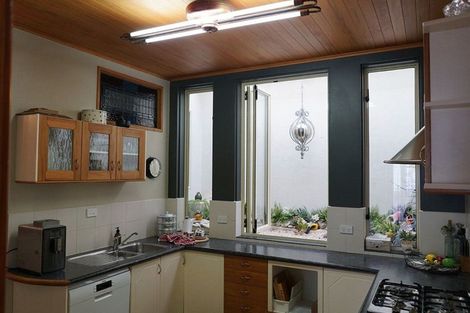 Photo of property in 153 Emerson Street, Napier South, Napier, 4110