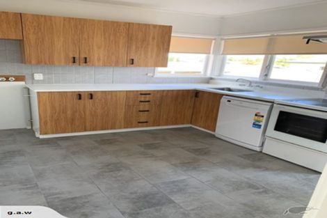 Photo of property in 1/111 Shakespeare Road, Milford, Auckland, 0620