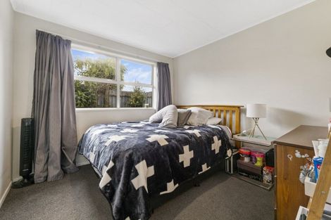 Photo of property in 8a Elm Grove, Westown, New Plymouth, 4310