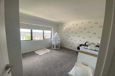 Photo of property in 8 Captain Rings Drive, Papakura, 2110