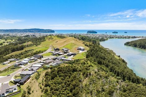 Photo of property in 17 Manatu Close, Whangamata, 3691