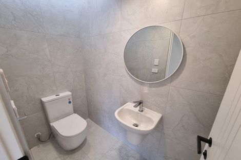 Photo of property in 2 Matau Way, Hauraki, Auckland, 0622