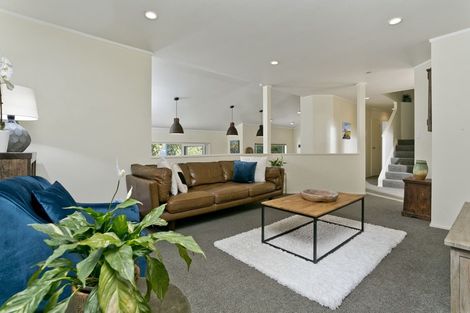 Photo of property in 101a Carlisle Road, Torbay, Auckland, 0632