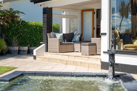 Photo of property in 25 Willow Avenue, Hannahs Bay, Rotorua, 3010