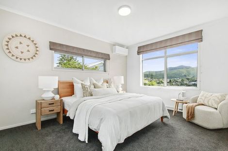 Photo of property in 32a Tawa Terrace, Tawa, Wellington, 5028