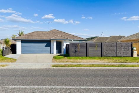 Photo of property in 710 Gloucester Road, Papamoa Beach, Papamoa, 3118