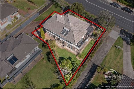 Photo of property in 1/283 Glenfield Road, Glenfield, Auckland, 0629