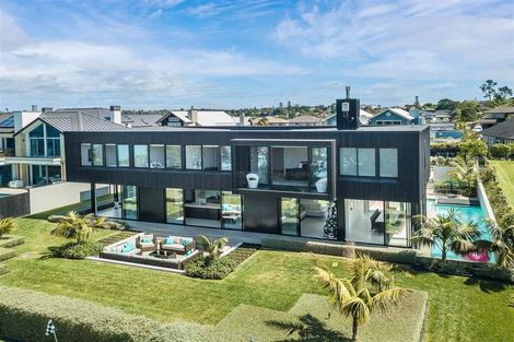 Photo of property in 36 Oceania Place, Mellons Bay, Auckland, 2014