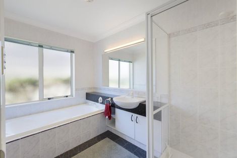 Photo of property in 22 Monterey Key, Papamoa Beach, Papamoa, 3118