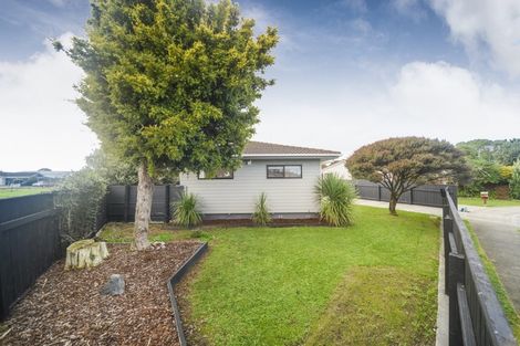 Photo of property in 79 Geraldine Crescent, Cloverlea, Palmerston North, 4412