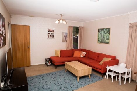 Photo of property in 110 Taylor Terrace, Tawa, Wellington, 5028