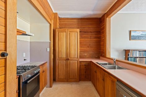 Photo of property in 65 Record Street, Fitzroy, New Plymouth, 4312