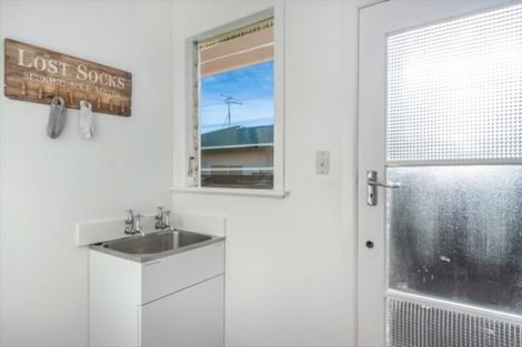 Photo of property in 42 Storey Avenue, Forest Lake, Hamilton, 3200