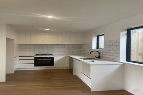 Photo of property in 514b Swanson Road, Ranui, Auckland, 0612