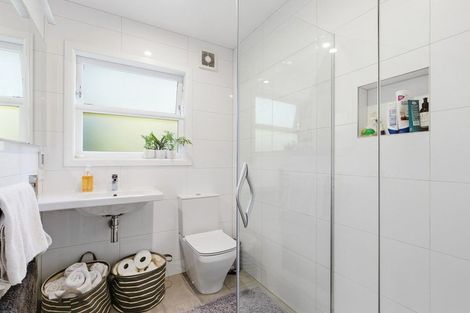 Photo of property in 12 Tensing Place, Khandallah, Wellington, 6035