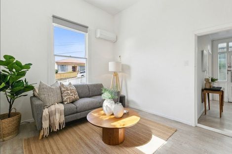 Photo of property in 36 Reuben Avenue, Brooklyn, Wellington, 6021