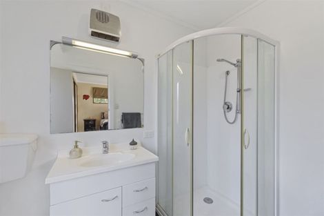 Photo of property in 55 Oriana Crescent, Hornby, Christchurch, 8042