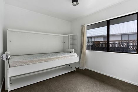 Photo of property in 2/43 Sabulite Road, Kelston, Auckland, 0602