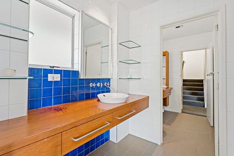 Photo of property in 603 East Coast Road, Browns Bay, Auckland, 0632