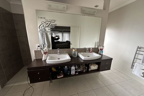 Photo of property in 7 Raddington Way, Huntington, Hamilton, 3210