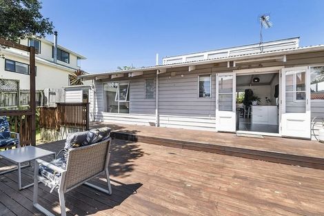 Photo of property in 6a Tiri Road, Manly, Whangaparaoa, 0930