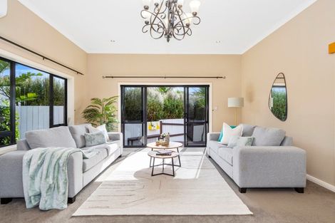 Photo of property in 2 Eyres Place, Ohauiti, Tauranga, 3112