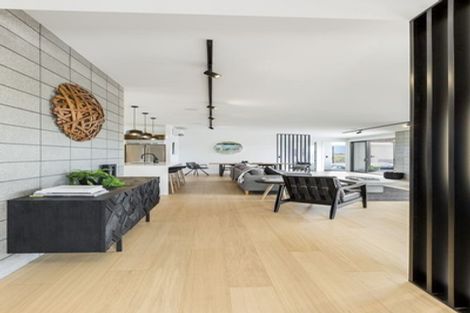 Photo of property in 10 Laly Haddon Place, Matakana, 0985