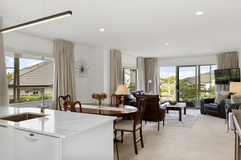 Photo of property in 18 Lakeridge Close, Rangatira Park, Taupo, 3330