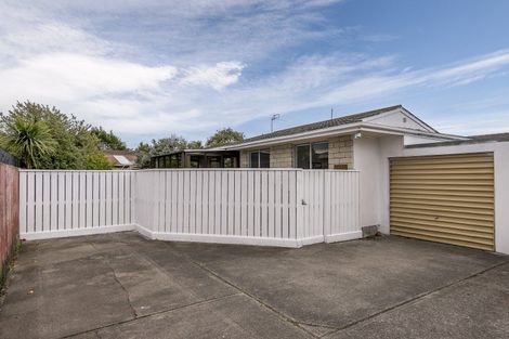 Photo of property in 2/6 Tamarisk Place, Parklands, Christchurch, 8083