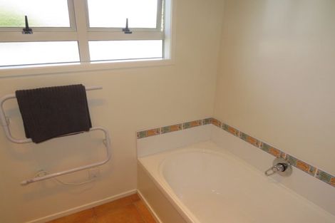 Photo of property in 3 Mayfair Close, Whitianga, 3510