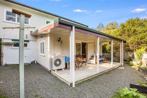 Photo of property in 83 Bird Grove, Stokes Valley, Lower Hutt, 5019