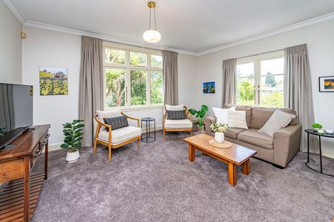 Photo of property in 1 Brassey Road, Saint Johns Hill, Whanganui, 4500