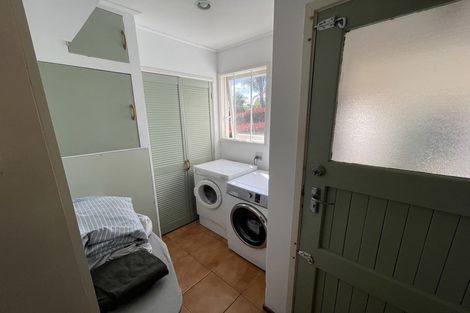 Photo of property in 8 Miro Place, Waiuku, 2123