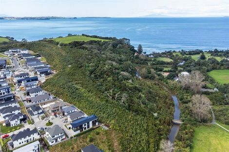 Photo of property in 6 Kina Place, Long Bay, Auckland, 0630